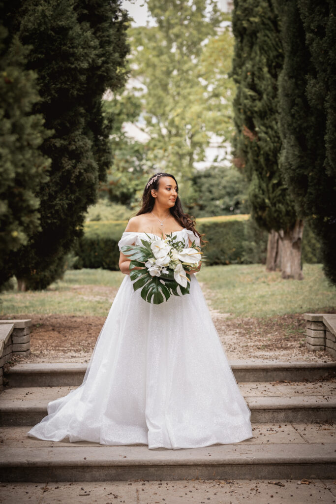 Photographe mariage Paris mariée avec bouquet