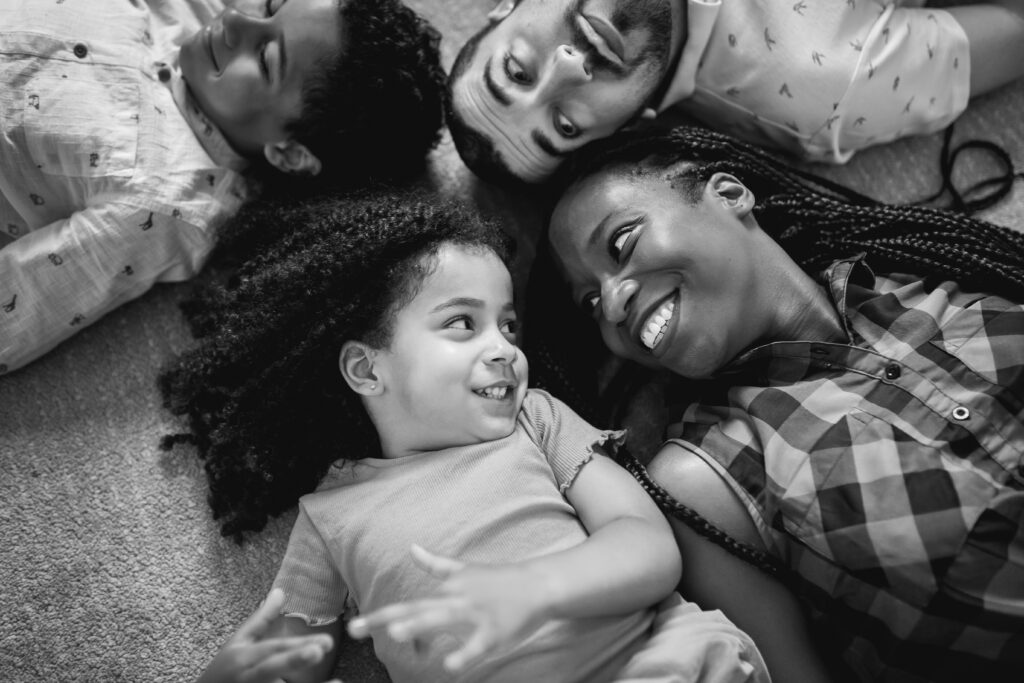Photographe famille complicité