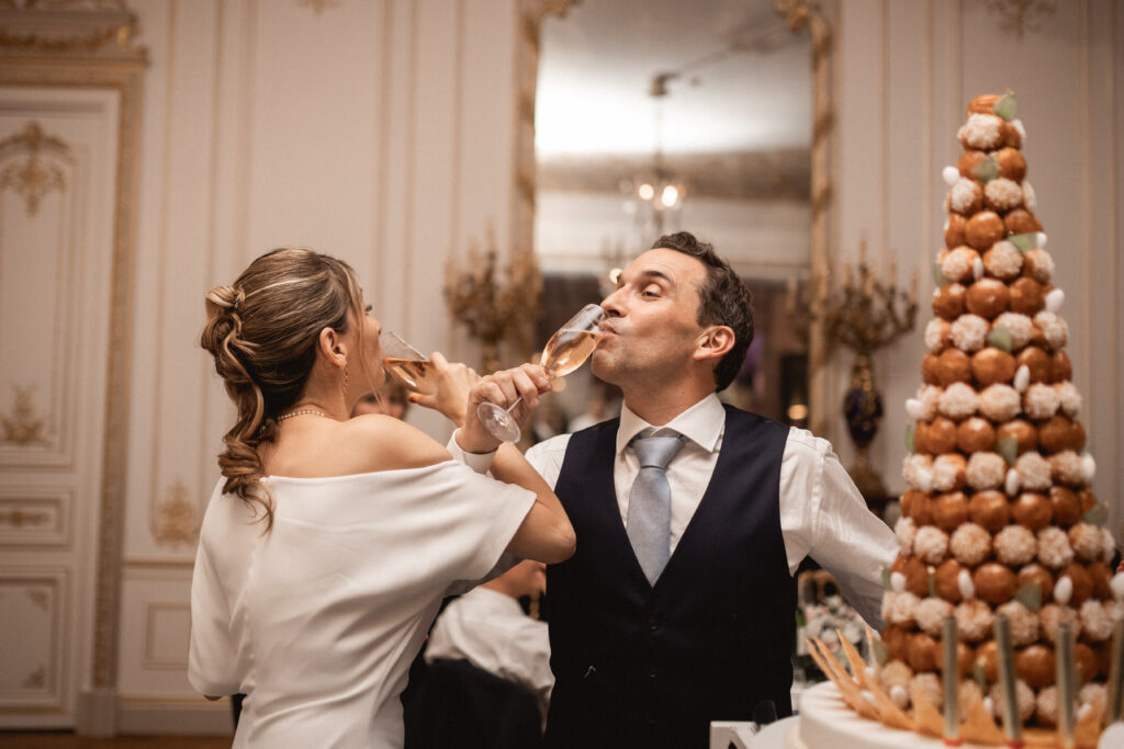 Photographe mariage Paris champagne et pièce montée