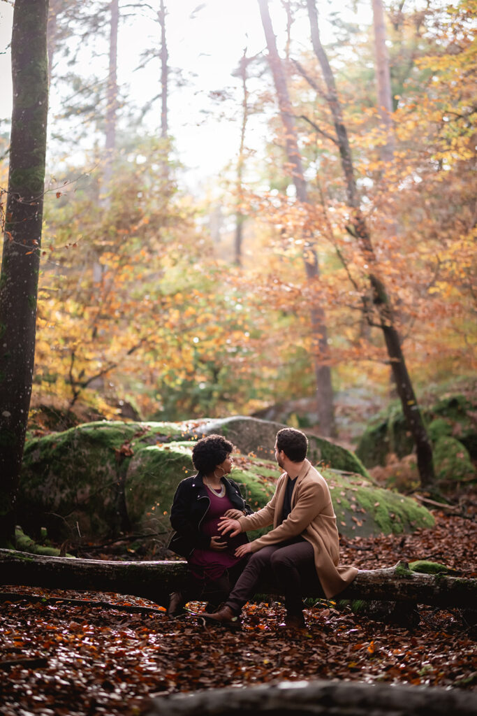 Photographe Seine-et-Marne shooting couple forêt